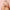 Blonde Frau mit langen, glaenzenden und voluminösen Haaren, laechelnd und zufrieden nach der Anwendung des Cocoair 2-in-1 Hairstylers, der föhnt und glättet gleichzeitig, für gesundes, geschmeidiges Haar ohne Hitzeschäden.