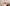 Frau mit gefärbten, silbernen Haaren – Trendiger Look, perfektes Haarstyling mit Glanz und Pflege, geeignet für moderne Frisuren und gesundes Haar.